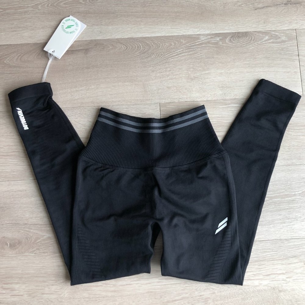 DOYOUEVEN SCRUNCH BUM LEGGINGS SIZE XS